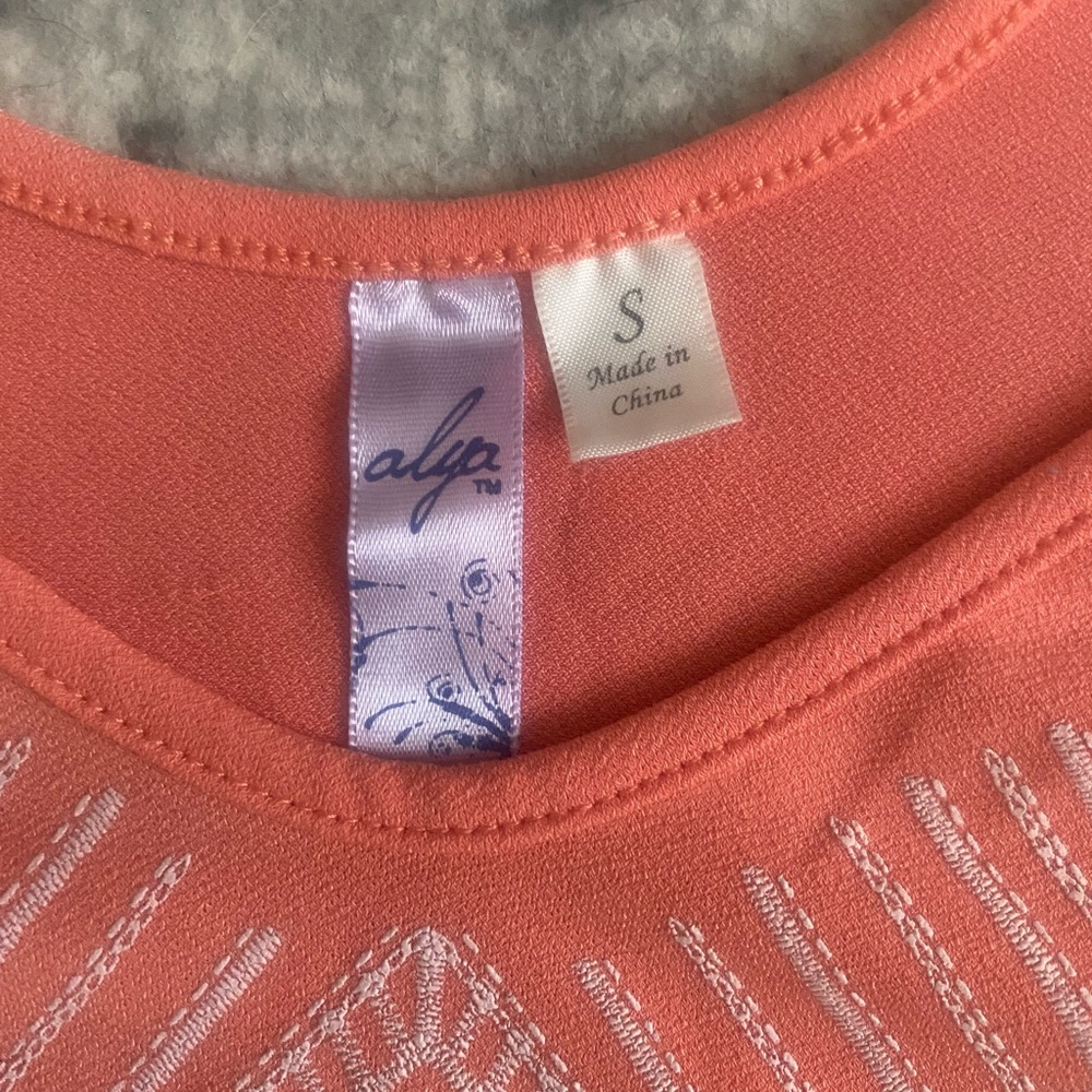 Summer Tank ☀️ - Picture 2 of 3